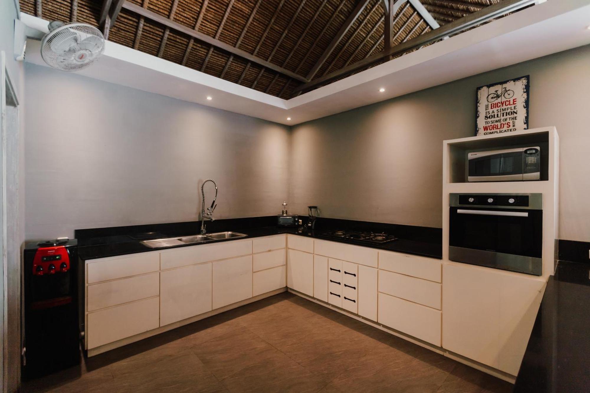 Maylie Bali Villa & Bungalows Canggu  Luaran gambar